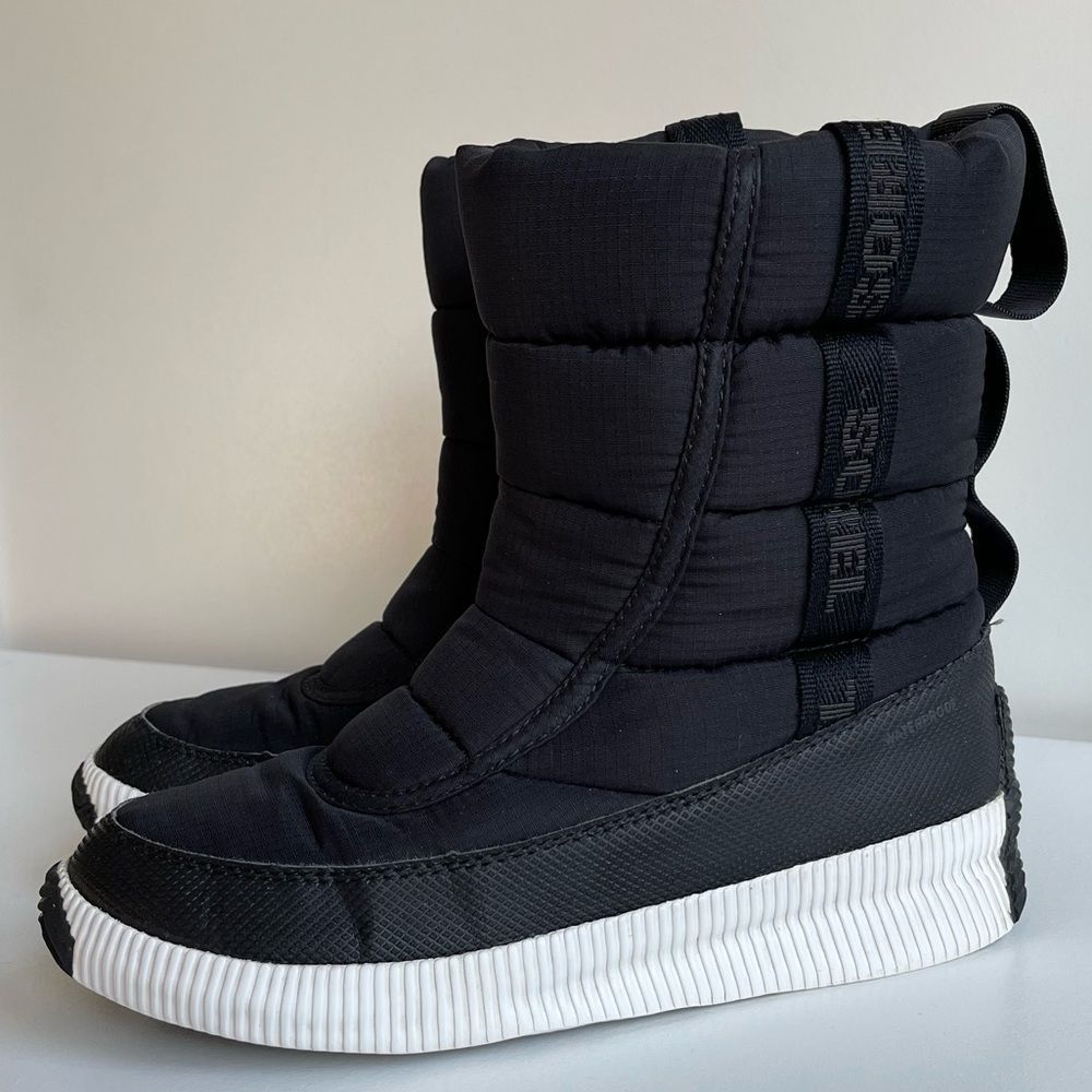 Sorel Out N About Puffy Mid Boots NL3804 (Black) - 7